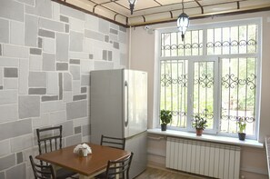 Sovsal - endast kvinnor (6 beds) | Strykjärn/strykbräda, gratis wi-fi och sängkläder