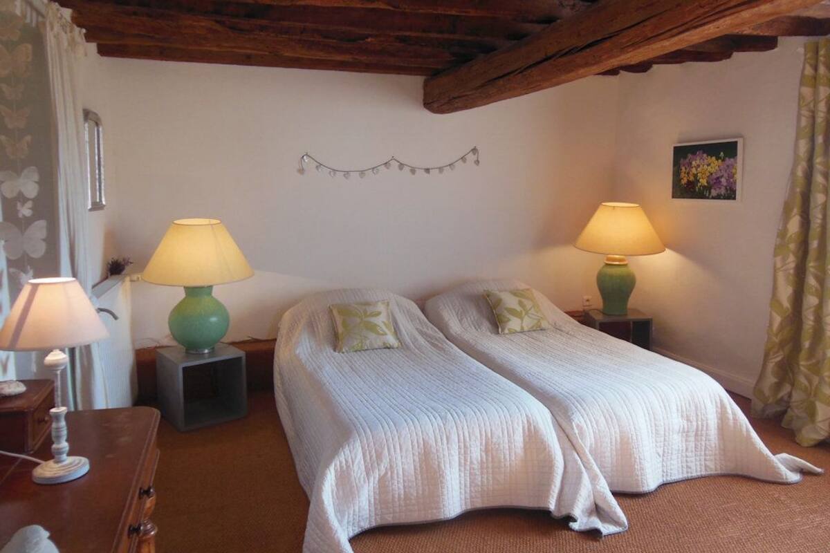 Decoración personalizada, muebles diferentes y escritorio