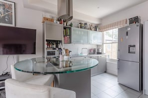 Appartement (2 Bedrooms) | Cuisine privée