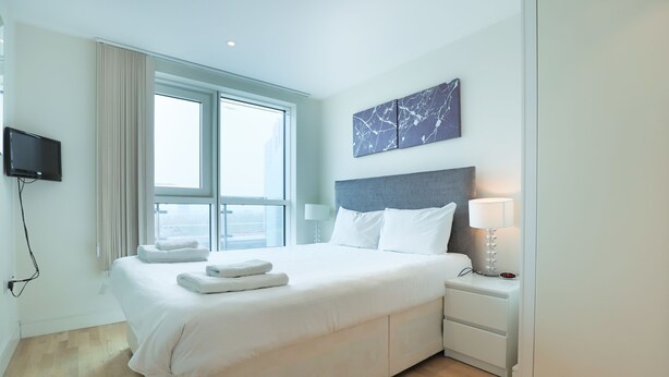2 bedrooms - Stunning 2 Bedroom Great Location (London)