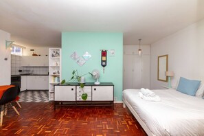 Studio (0 Bedroom)