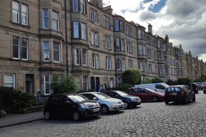 Exterior - 3 Bedroom City Flat in Edinburgh (Edinburgh)