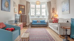Living room - Spacious Property in Kensal Green (London)