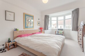 4 bedrooms