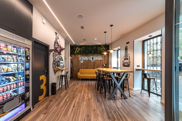 Lobby - Petit Hostel La Latina - Adults Only (Madrid)