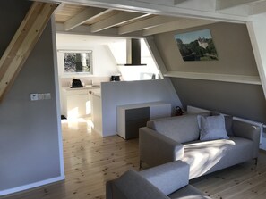 高級木屋 | 起居區 | 平面電視