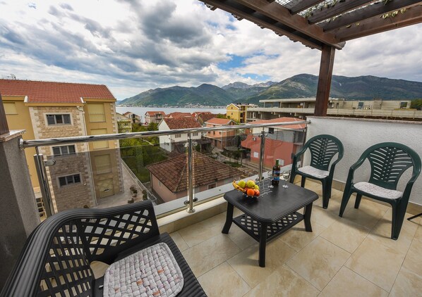 Apartment Sea View Last Floor 26 | Terrace/patio - Sea Point II (Tivat)