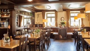 Restaurant - Kloster Gasthof (Muennerstadt)