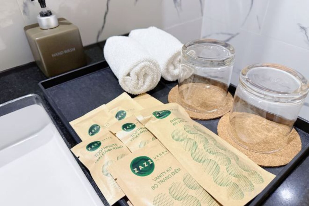 Bathroom amenities