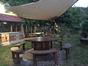 Outdoor dining - Il Cottage sui Nebrodi (Castell'Umberto)