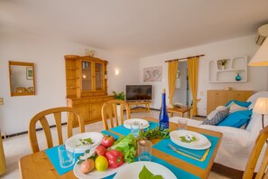 Dining - Beautiful Apartment with terrace Silver in Alcudia (Alcúdia)