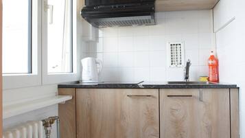 Superior Studio Suite, Private Bathroom (Moyen Budget) | Private kitchen