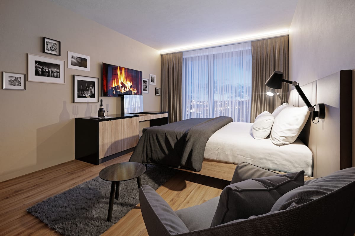 superior room, balcony (deluxe) | hypo-allergenic bedding, desk, laptop workspace, blackout curtains