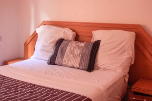 Executive Double Room | Individually decorated, individually furnished, laptop workspace - Lillo Executive Lodge (Lusaka)