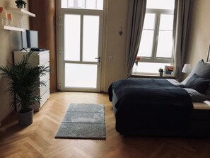 1 bedroom, iron/ironing board, WiFi, bed sheets