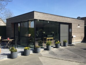 Daily buffet breakfast (EUR 12 per person) - B&B Bertem Natuur (Bertem)