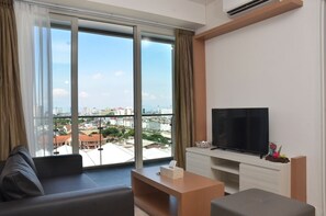 TV, DVD player - Private Landmark Paskal Condonium (Unknown)