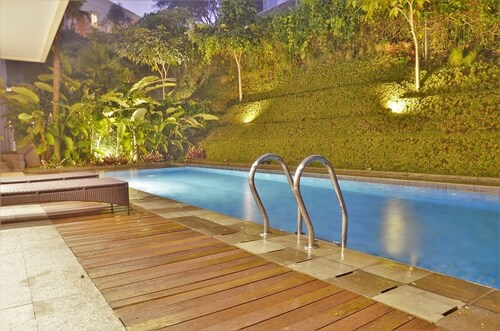 4 BR City View Villa with a private pool 2