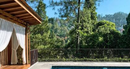 6 BR Hill View Villa with a private pool 3