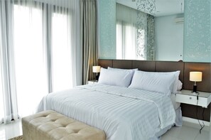 4 habitaciones, tabla de planchar con plancha y wifi 