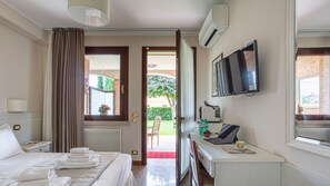 1 chambre, bureau, Wi-Fi gratuit, draps fournis