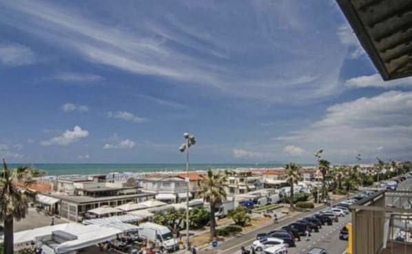 Aerial view - Affittacamere Vittoria (Viareggio)