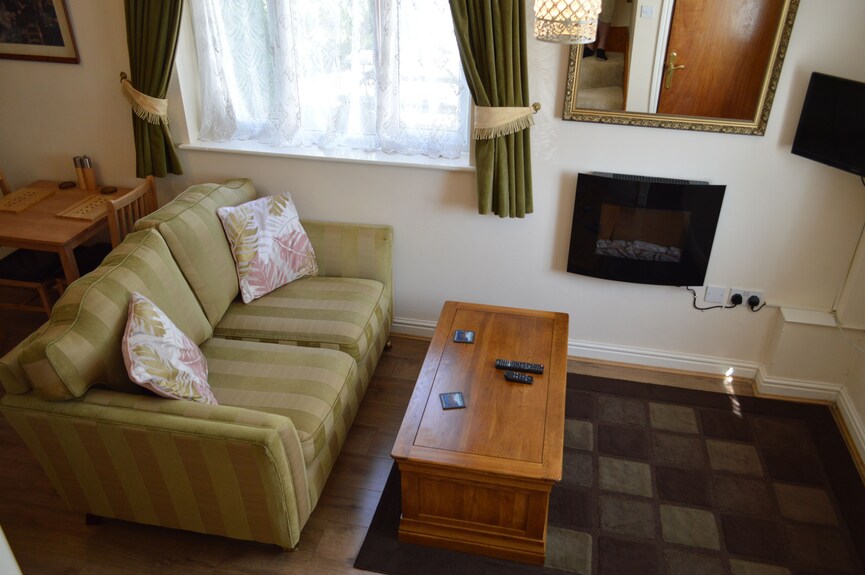 One Bedroom Holiday Home Near The Snowdonia National Park - Beddgelert