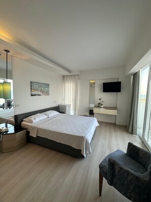 Suite Terrace Room | Free cribs/infant beds, free WiFi, bed sheets - Amphora Hotel (Ayvalik)
