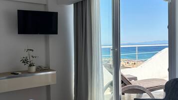 Suite Terrace Room | Free WiFi