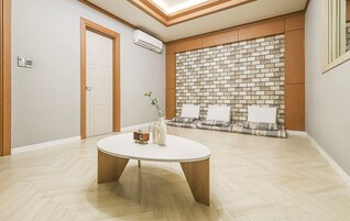 Quarto tradicional, banheira (Ondol) | Wi-Fi de cortesia, roupa de cama