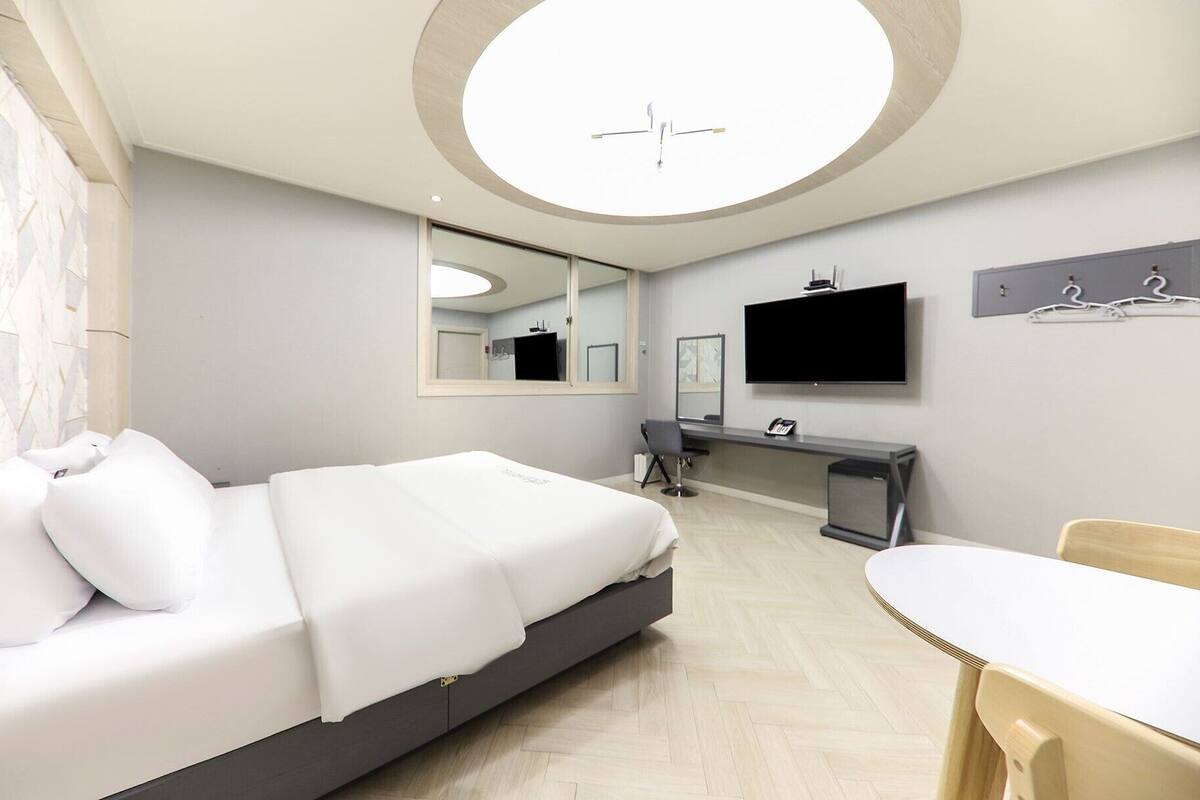 standard room | 1 bedroom, free wifi, bed sheets