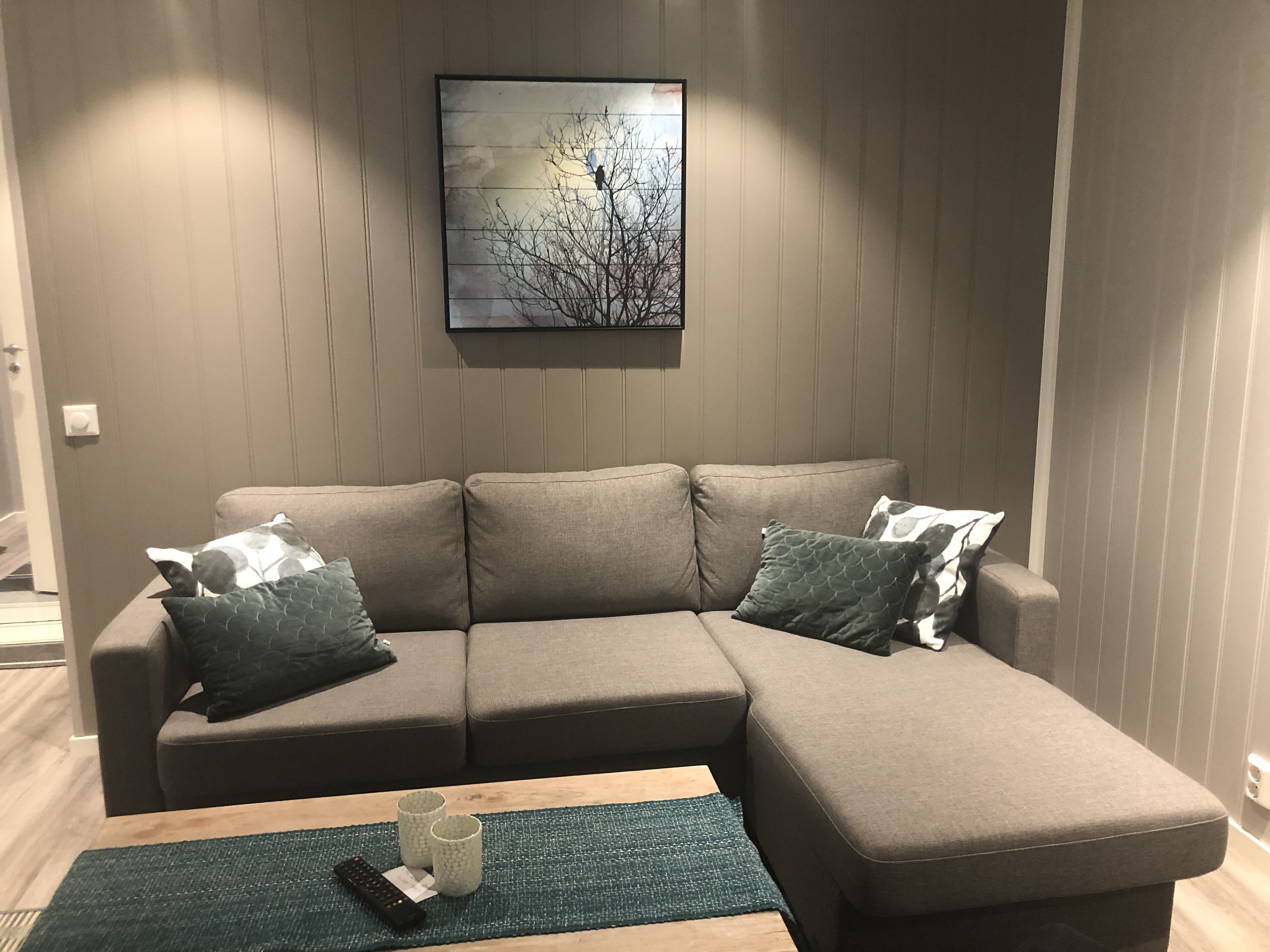 premium apartment, 3 bedrooms, sea view (rorbu makkaur) | living area | flat-screen tv, toys