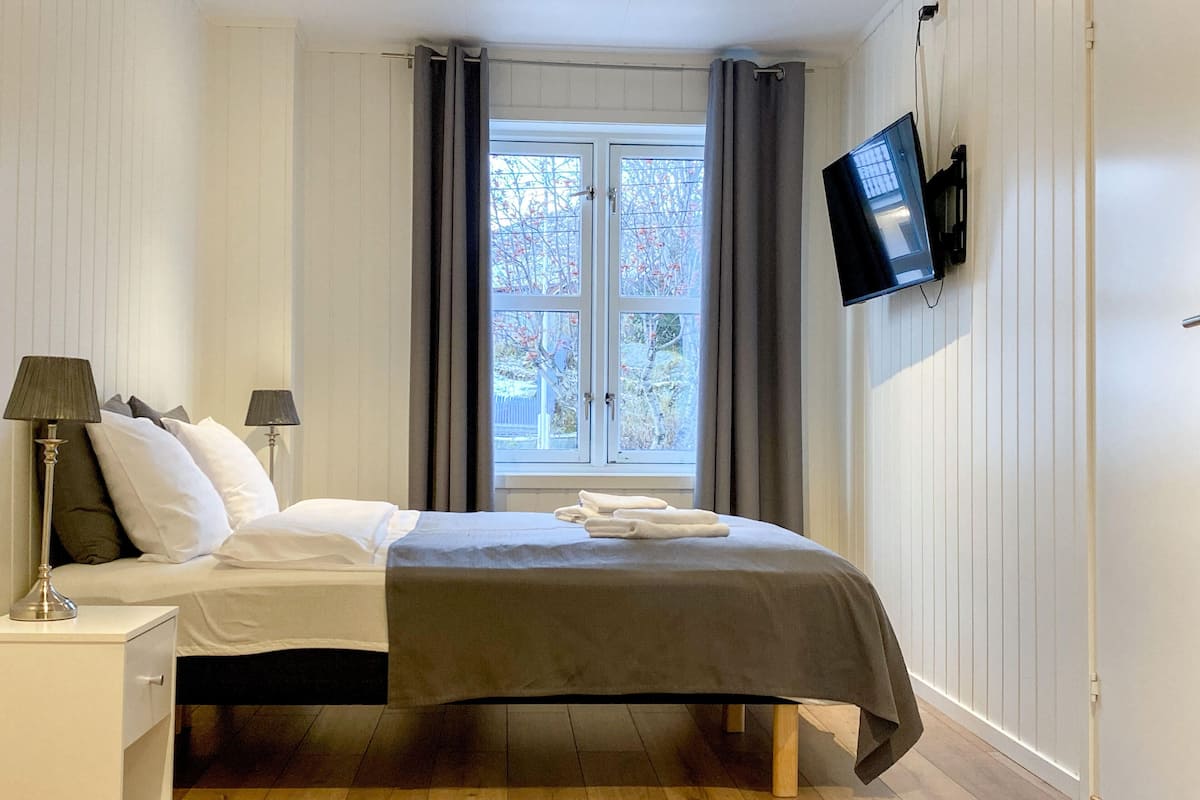 standard double or twin room | 1 bedroom, blackout curtains, soundproofing, iron/ironing board