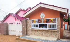 Front of property - Lexis Lodge (Accra)