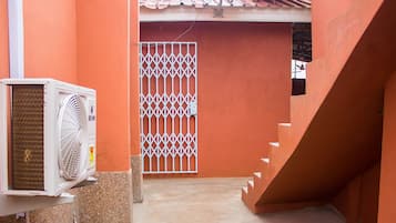 Khuôn viên nơi lưu trú