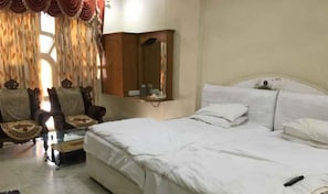 In-room safe, free WiFi, bed sheets - Iroomz Shanbhag Towers International (Hospet)