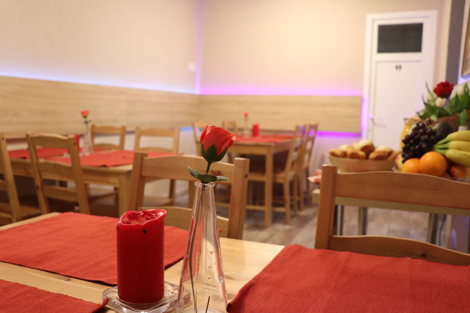 daily buffet breakfast for a fee