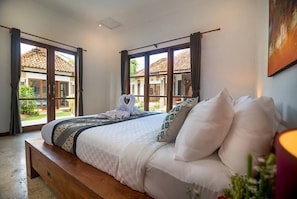 7 bedrooms, iron/ironing board, travel cot, WiFi