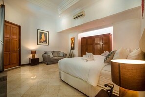 7 bedrooms, in-room safe, iron/ironing board, travel cot - Nusa Dua,7 BDR,White Sandy Beaches, Super Location (South Kuta)