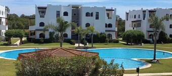 カポネグロのアパートメント