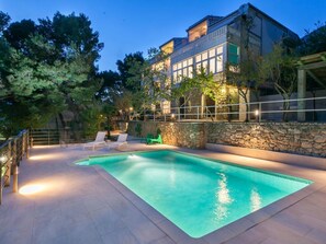 Outdoor pool - Villa Zorana (Brela)