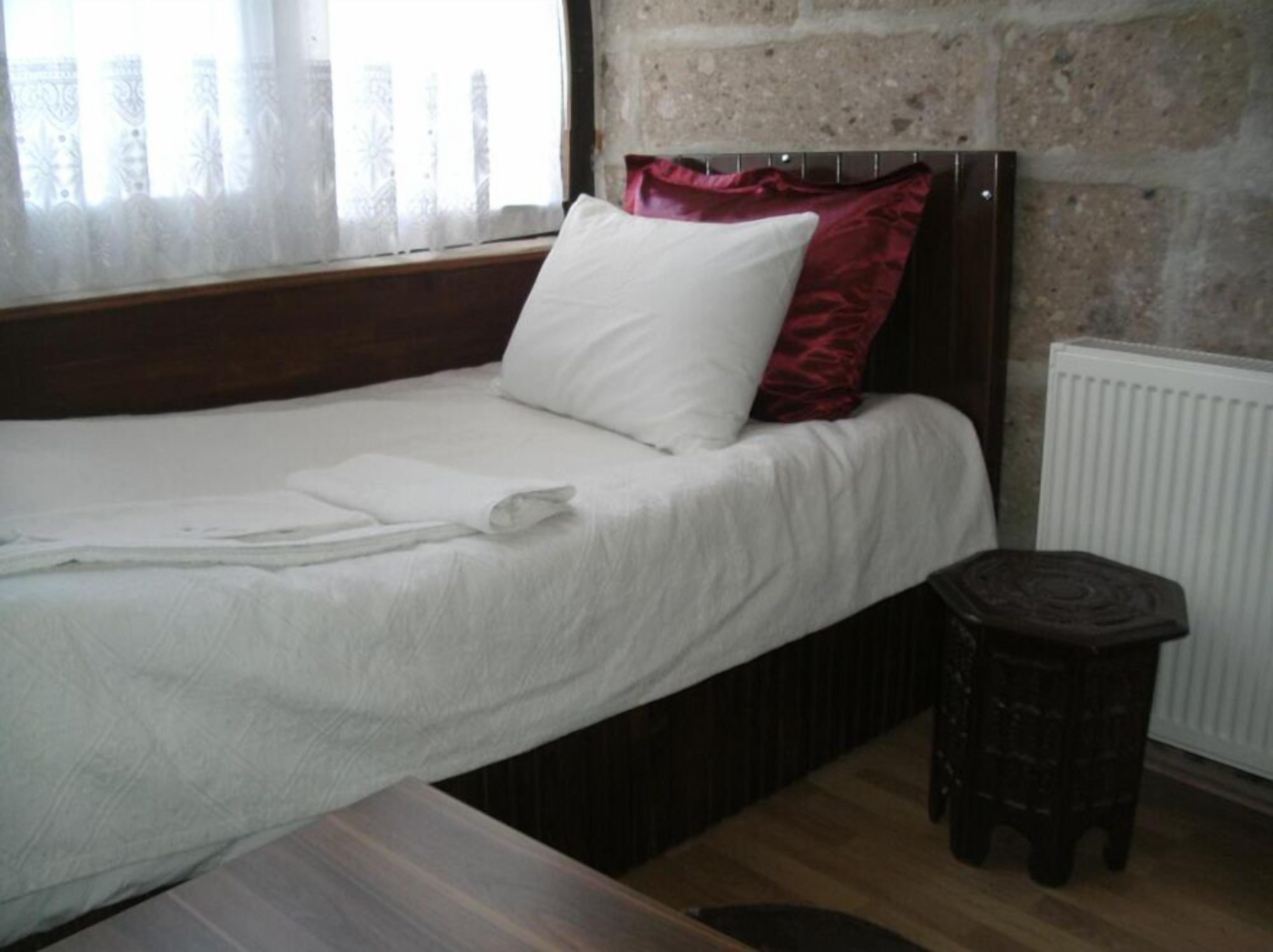 premium bedding, in-room safe, individually decorated