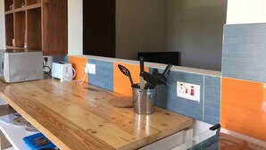 Apartment, 1 Bedroom (Flat 2) | Living area | LCD TV - Carlton On Troas (Accra)