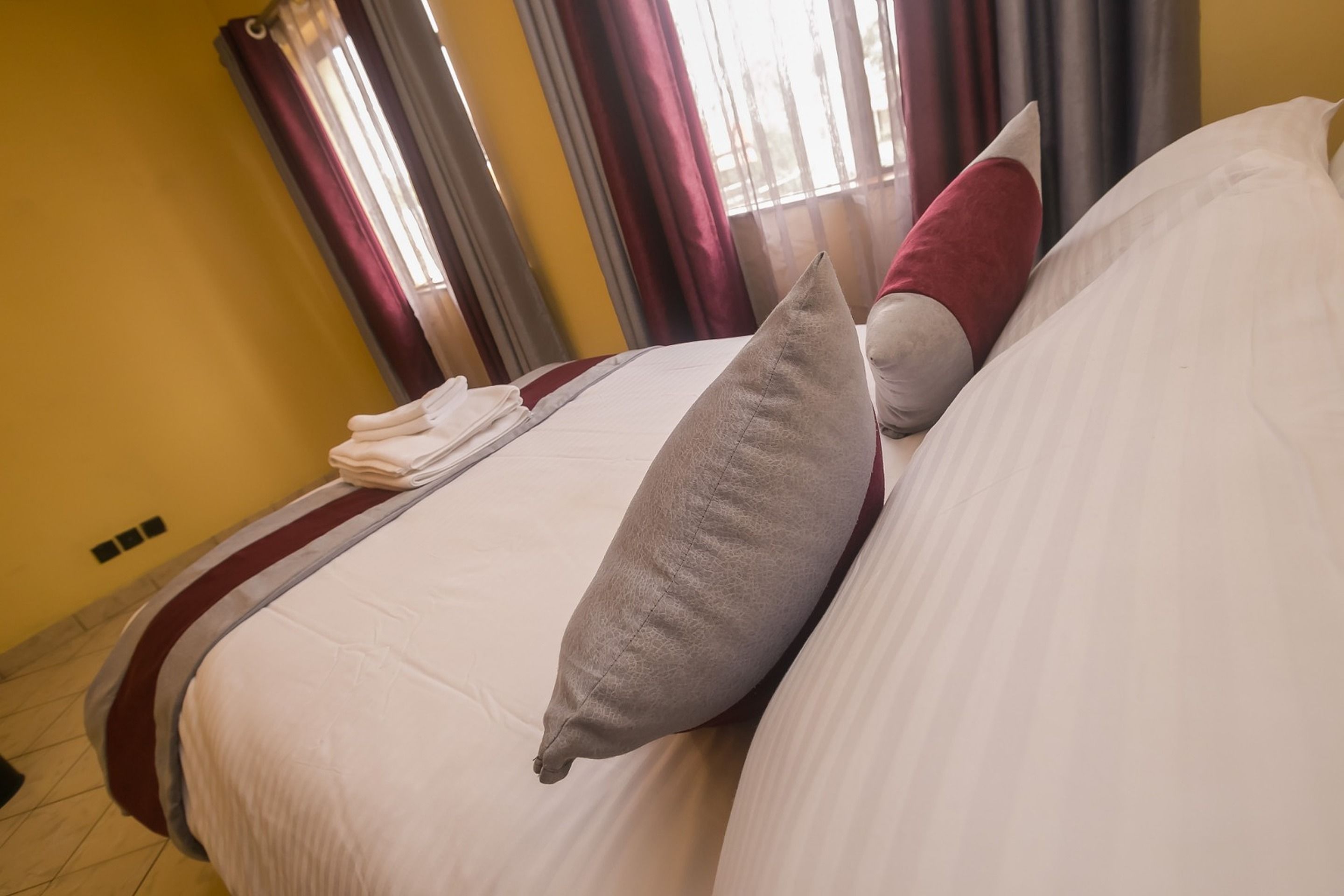 1 bedroom, in-room safe, iron/ironing board, free wifi