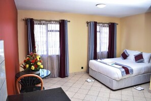 5 bedrooms, in-room safe, iron/ironing board, free WiFi