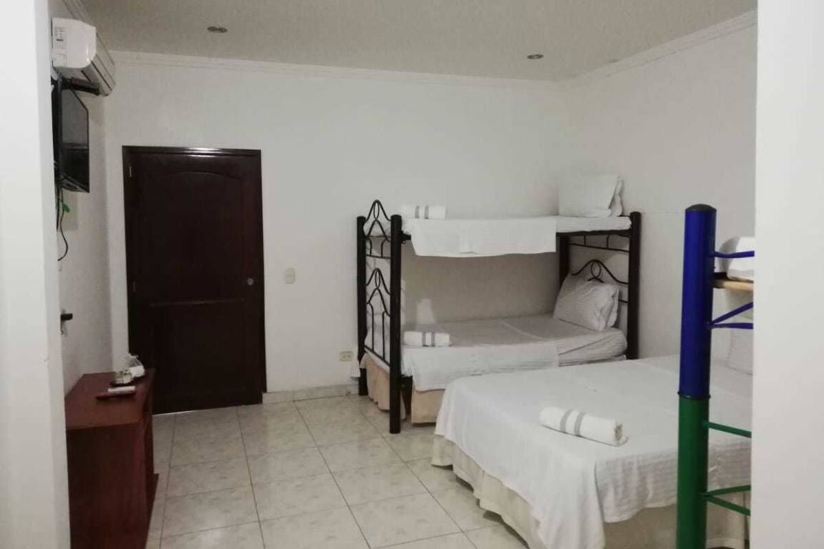 Standard Quadruple Room, Multiple Beds