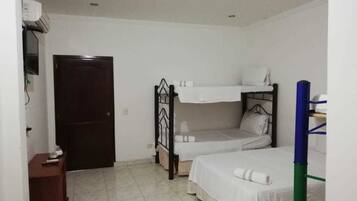 Standard Quadruple Room, Multiple Beds | Premium bedding, blackout drapes, soundproofing, WiFi (free)