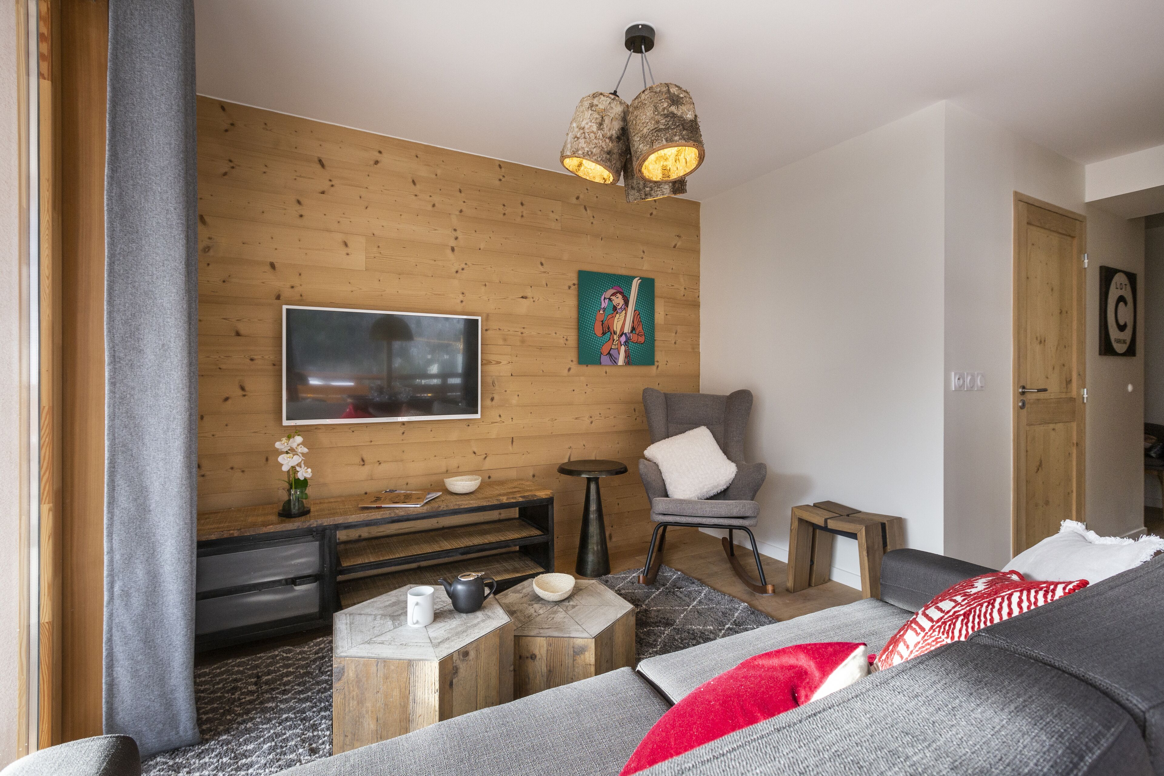 Apartment, 2 Bedrooms | Living area