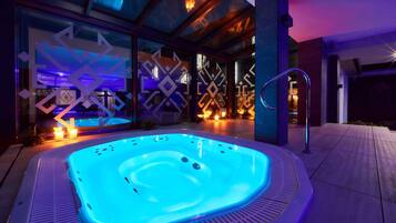 Indoor pool, open 7:00 AM to 10:00 PM, free cabanas, sun loungers