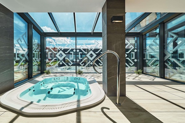 Indoor pool, open 7:00 AM to 10:00 PM, free cabanas, sun loungers